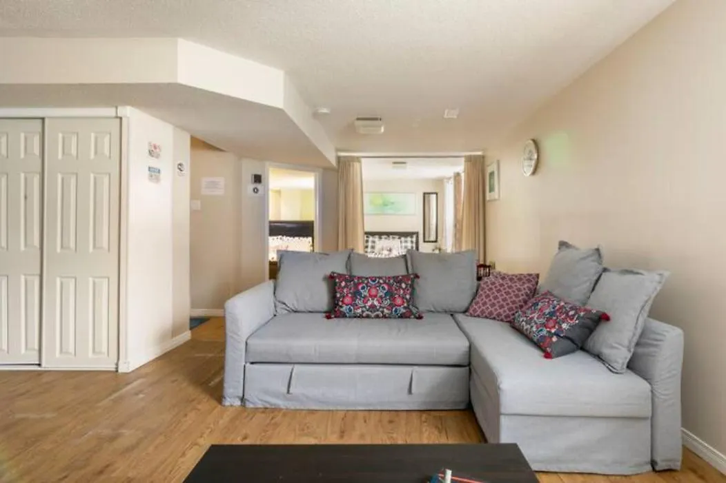 Self Check-In Spacious Apartment With Full Kitchen Ottawa 0*,  Canada