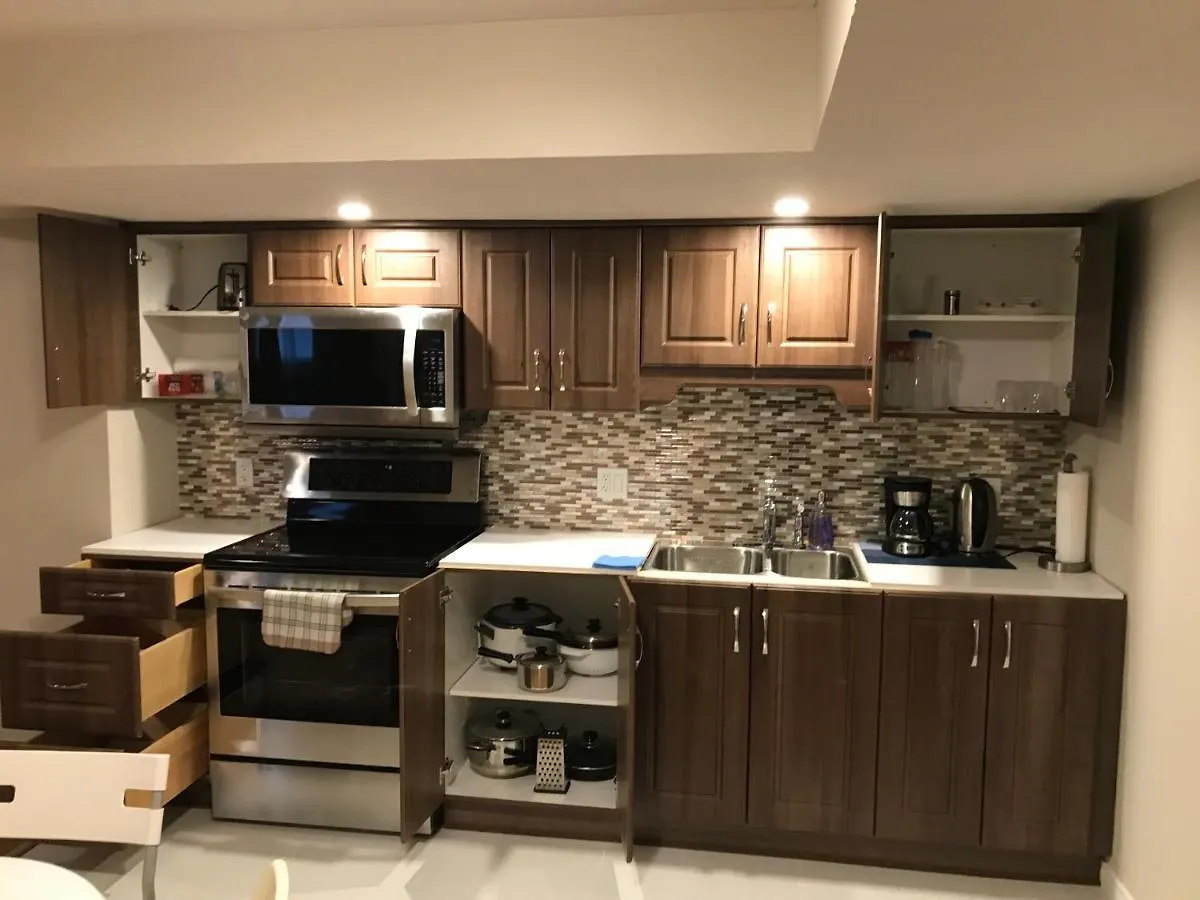 Self Check-In Spacious Apartment With Full Kitchen Ottawa
