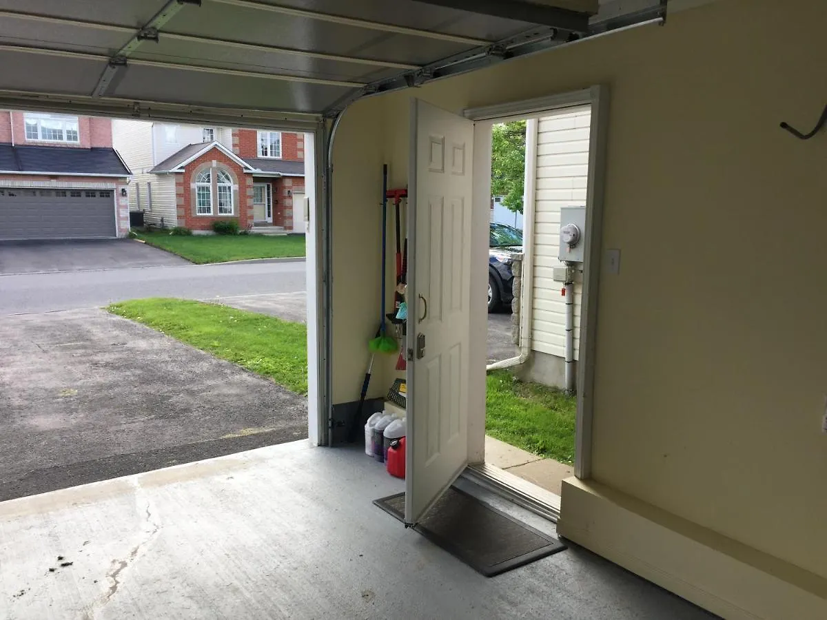 Self Check-In Spacious Apartment With Full Kitchen Ottawa
