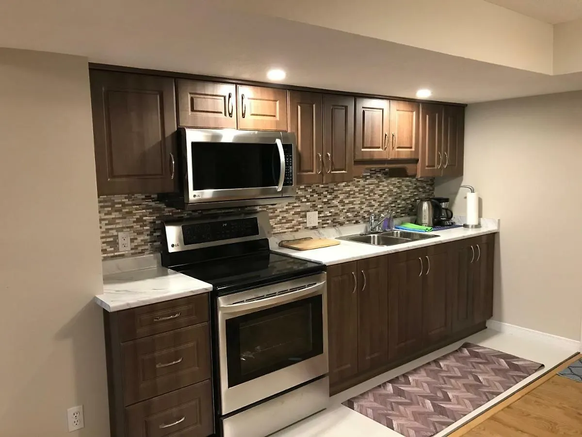 Self Check-In Spacious Apartment With Full Kitchen Ottawa