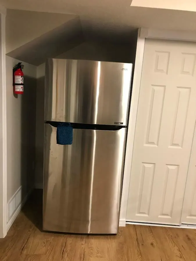 Self Check-In Spacious Apartment With Full Kitchen Ottawa